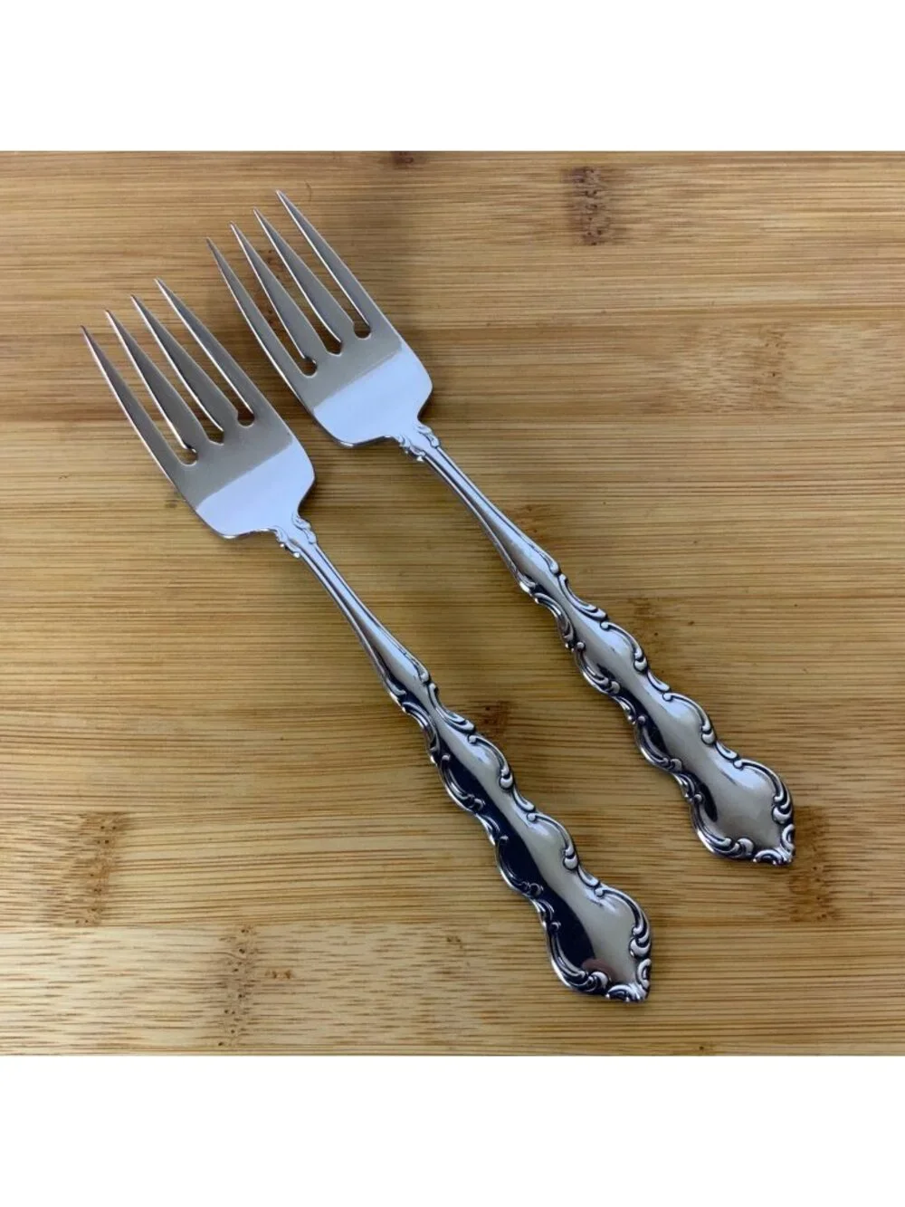 Oneida Deluxe Mozart Stainless Steel 2 Salad Forks Replacement Flatware 80s